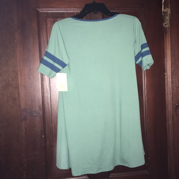 Green LuLaRoe Perfect T shirt - Picture 2 of 2